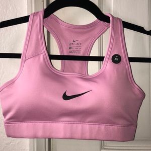 NEW Nike Woman’s Padded Sports Bra